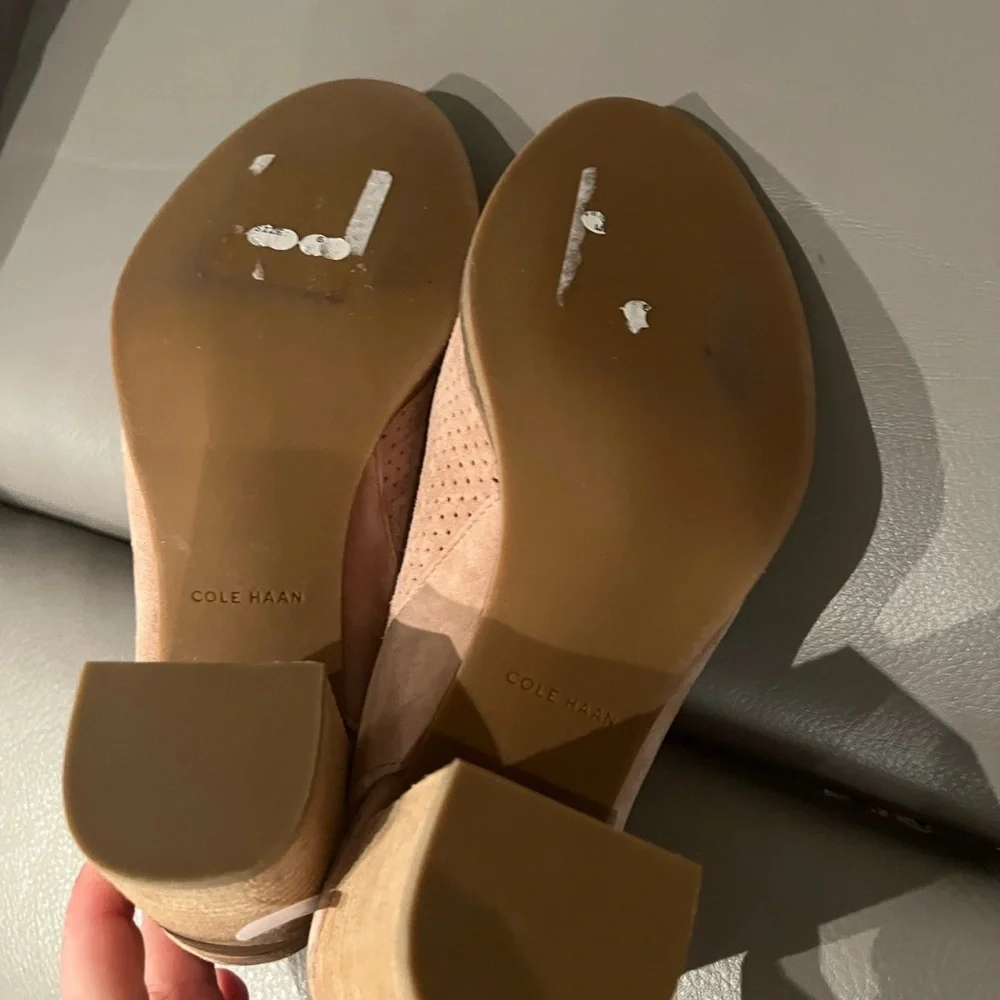 Cole Haan Grand OS size 6 - Picture 4 of 5